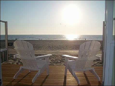 strandhuisje als 'hotel aan zee'
