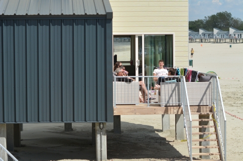 strandterras strandhuisje Kamperland Zeeland